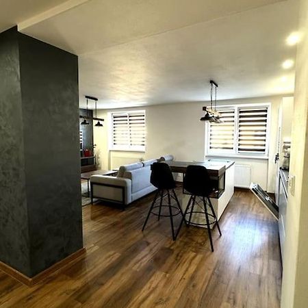 באנסקה ביסטריצה Modern Apartment In City Centre מראה חיצוני תמונה