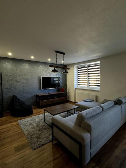 באנסקה ביסטריצה Modern Apartment In City Centre מראה חיצוני תמונה